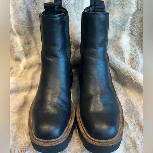 Sam Edelman Laguna Chelsea boot - Picture 2 of 8